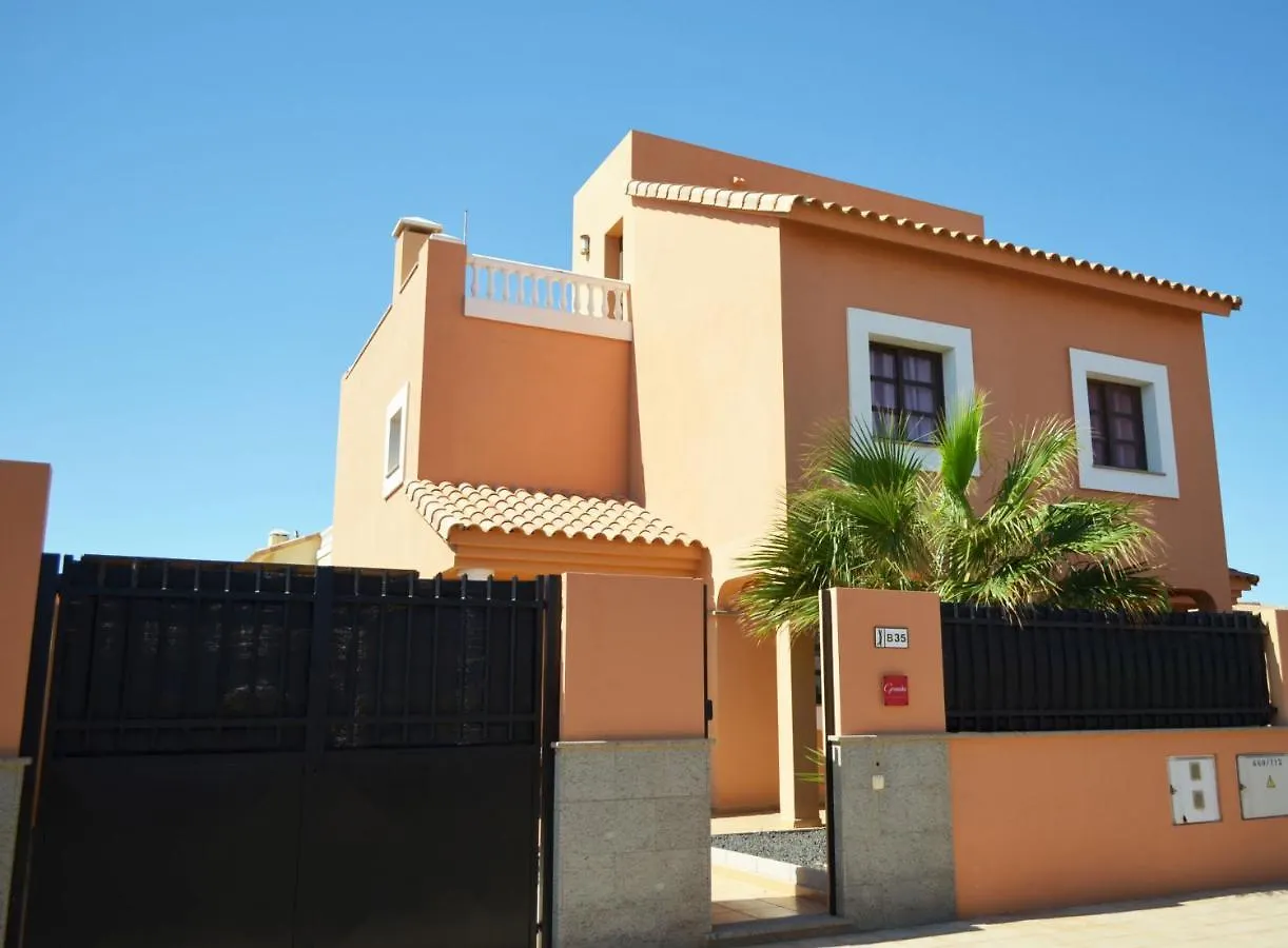 Сasa de vacaciones Vacacionales Granados Villa Corralejo
